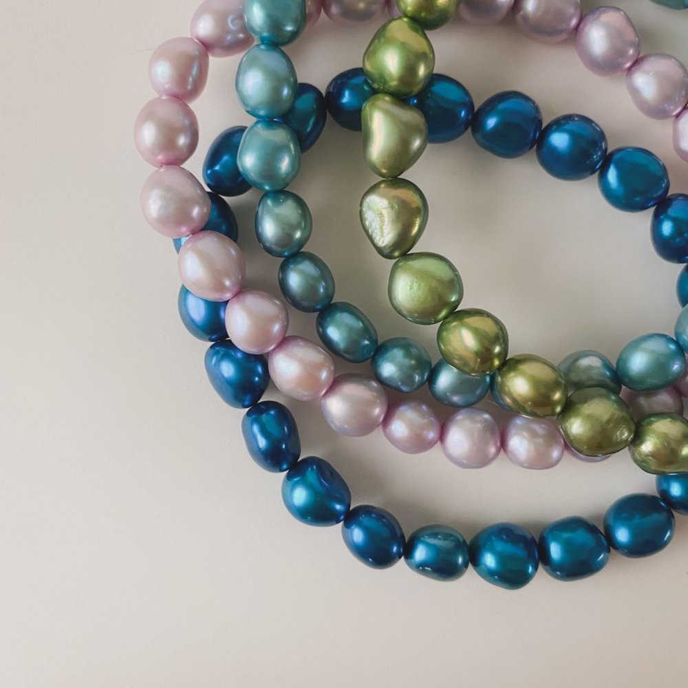 Natural Freshwater Pearl Dyed Blue Green Purple Set of Four Stretch Bracelets - Picture 7 of 10